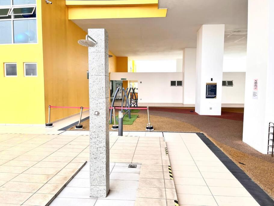 Urban Home-Swimming Pool-City Center Malacca Eksteriør bilde